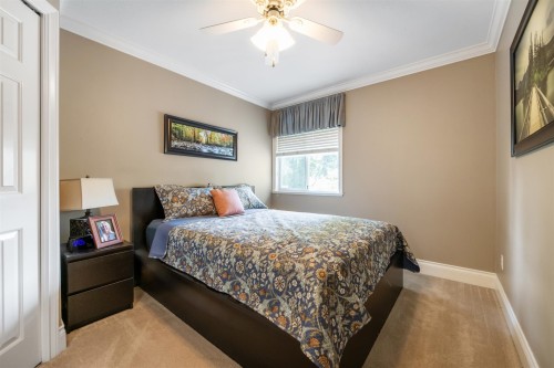 15239 29A Avenue, Surrey, BC - Indoor Photo Showing Bedroom