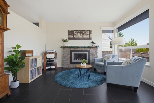 18503 64B Avenue, Surrey, BC 