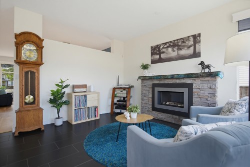 18503 64B Avenue, Surrey, BC 