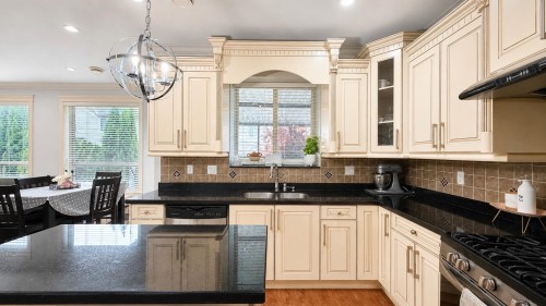 14771 58B Avenue, Surrey, BC - Indoor Photo Showing Kitchen With Double Sink