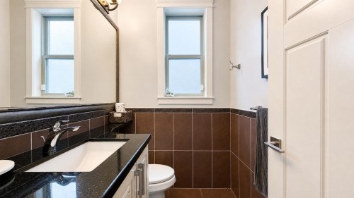 14771 58B Avenue, Surrey, BC - Indoor Photo Showing Bathroom