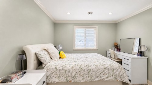 14771 58B Avenue, Surrey, BC - Indoor Photo Showing Bedroom