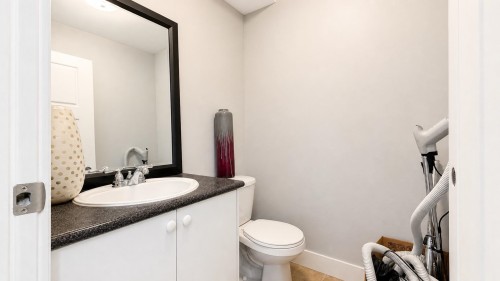 14771 58B Avenue, Surrey, BC - Indoor Photo Showing Bathroom