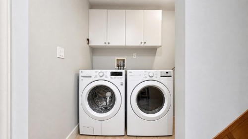 14771 58B Avenue, Surrey, BC - Indoor Photo Showing Laundry Room