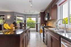 34654 Dunsmuir Court Abbotsford, BC V2S 6G4