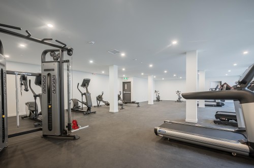 E205-10829 140 Street, Surrey, BC - Indoor Photo Showing Gym Room