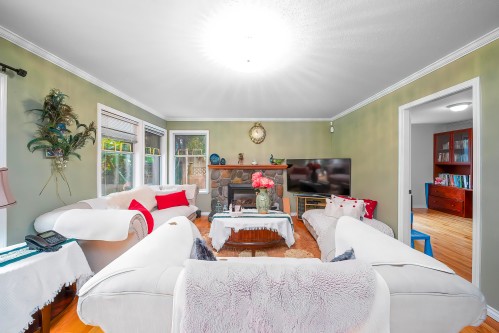 14872 25A Avenue, Surrey, BC 