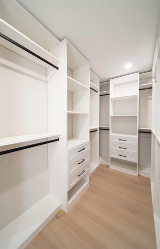 11659 Lyon Road, Delta, BC - Indoor With Storage