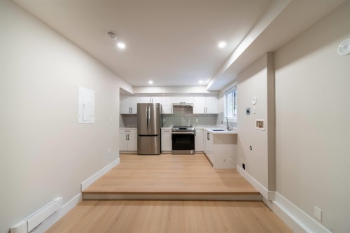 11659 Lyon Road, Delta, BC - Indoor Photo Showing Other Room