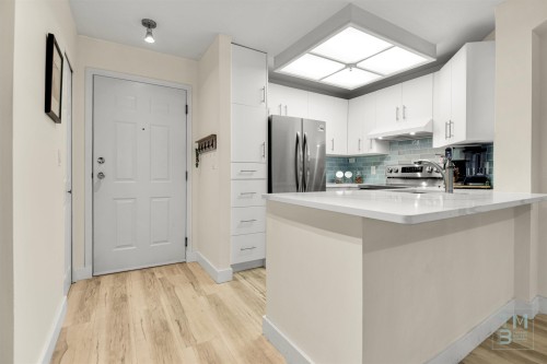 203-22015 48 Avenue, Langley, BC 