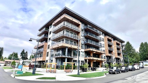 501-10065 133 Street  Surrey, BC V3T 3Y6