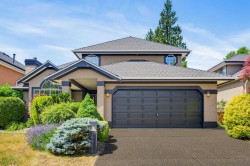 10931 161a Street Surrey, BC V4N 3J7