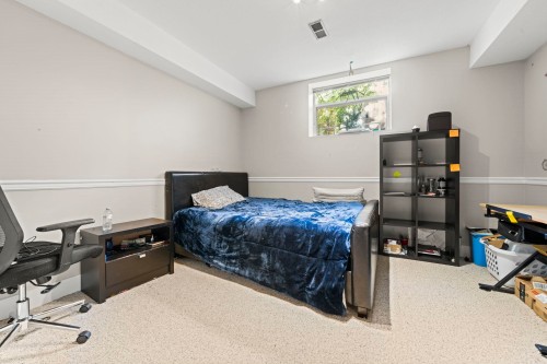 15070 81 Avenue, Surrey, BC 