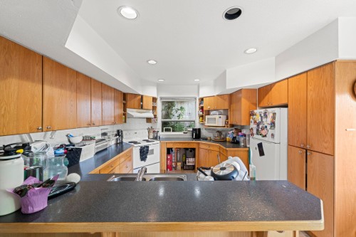 15070 81 Avenue, Surrey, BC 