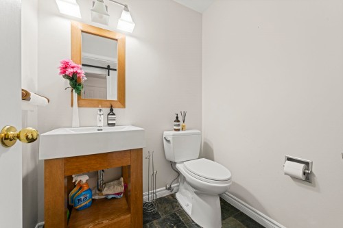 15070 81 Avenue, Surrey, BC 