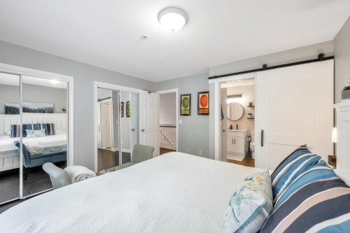 24-20761 Telegraph Trail, Langley, BC - Indoor Photo Showing Bedroom