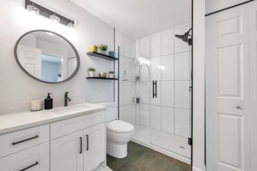 24-20761 Telegraph Trail, Langley, BC - Indoor Photo Showing Bathroom