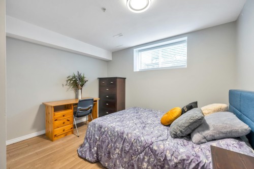 24-20761 Telegraph Trail, Langley, BC - Indoor Photo Showing Bedroom