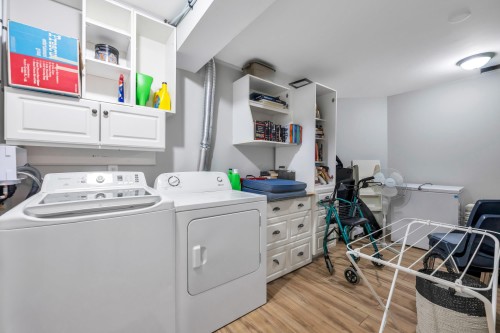 24-20761 Telegraph Trail, Langley, BC - Indoor Photo Showing Laundry Room
