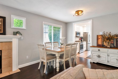 24-20761 Telegraph Trail, Langley, BC - Indoor Photo Showing Dining Room