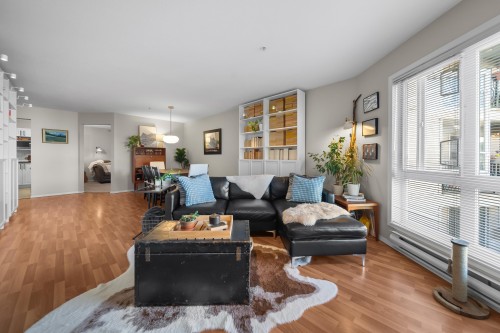 206-3172 Gladwin Road  Abbotsford, BC V2T 5T3