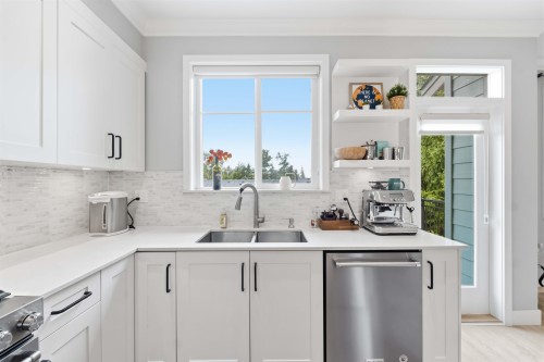 39-15633 Mountain View Drive, Surrey, BC 