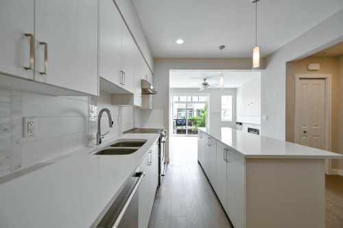 3-7169 208A Street, Langley, BC - Indoor Photo Showing Kitchen With Double Sink With Upgraded Kitchen