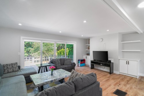 16235 28 Ave, Surrey, BC 
