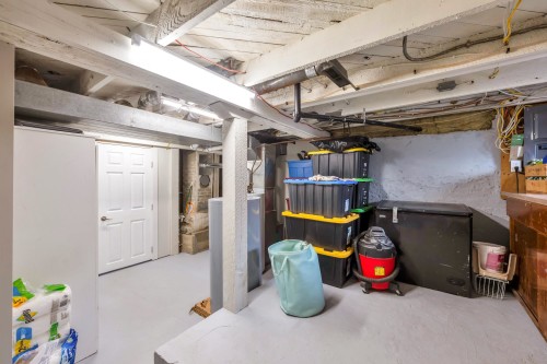 32857 3Rd Avenue, Mission, BC - Indoor Photo Showing Basement