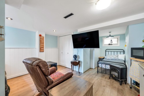 32857 3Rd Avenue, Mission, BC - Indoor With Fireplace