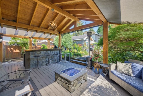 32857 3Rd Avenue, Mission, BC - Outdoor With Deck Patio Veranda With Exterior