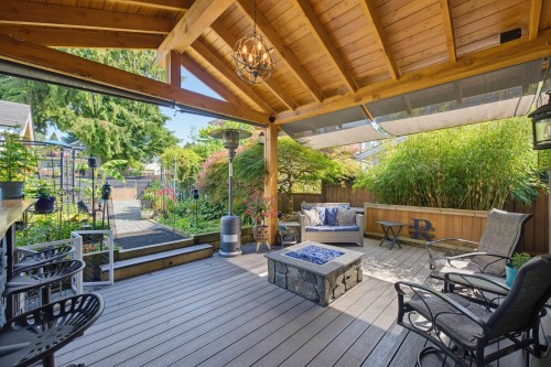 32857 3Rd Avenue, Mission, BC - Outdoor With Deck Patio Veranda With Exterior