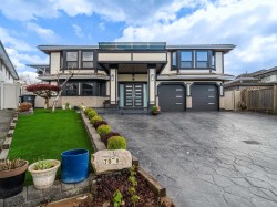 7078 126a Street Surrey, BC V3W 6G3
