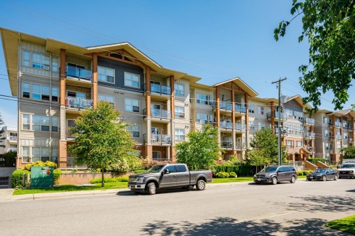 109-20219 54a Avenue  Langley, BC V3A 0C7