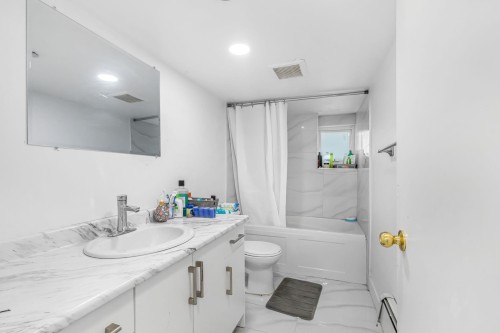 13906 68 Avenue, Surrey, BC 