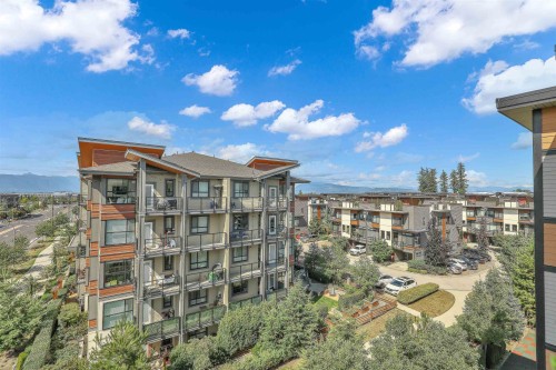 507-20829 77 A Avenue, Langley, BC 