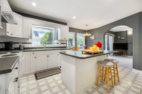 18851 64A Avenue, Surrey, BC 