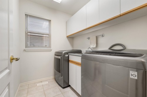 18851 64A Avenue, Surrey, BC 
