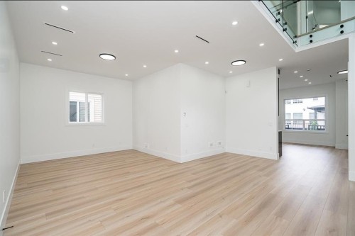 32735 Marshall Road, Abbotsford, BC - Indoor Photo Showing Other Room