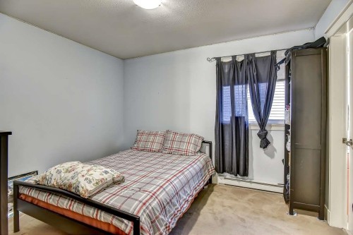 6914 190 Street, Surrey, BC - Indoor Photo Showing Bedroom