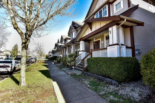 6914 190 Street, Surrey, BC - Outdoor