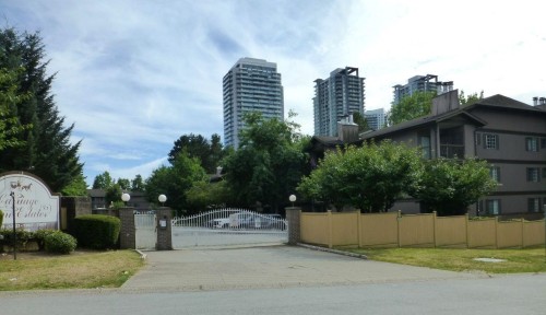 2103-13819 100 Avenue  Surrey, BC V3T 5L1