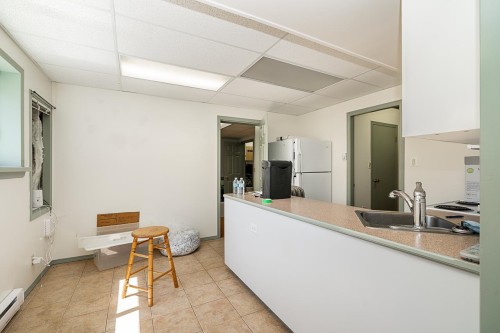 13852 Malabar Avenue, White Rock, BC - Indoor Photo Showing Kitchen