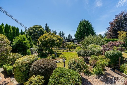 13852 Malabar Avenue, White Rock, BC - Outdoor