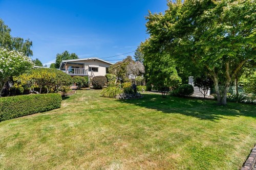 13852 Malabar Avenue, White Rock, BC - Outdoor