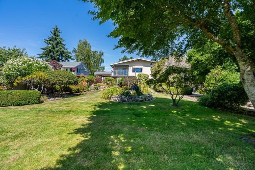 13852 Malabar Avenue, White Rock, BC - Outdoor