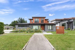 10078 Mary Drive Surrey, BC V3V 3B7
