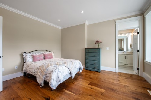 20962 48 Avenue, Langley, BC - Indoor Photo Showing Bedroom