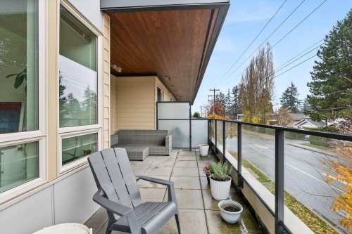 214-14022 North Bluff Road, White Rock, BC 