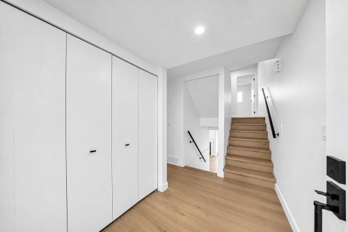8-32705 Fraser Crescent, Mission, BC - Indoor Photo Showing Other Room